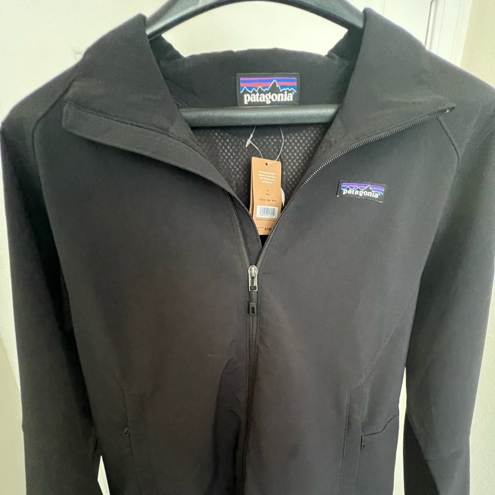 Patagonia jacket mens median brand new with tags